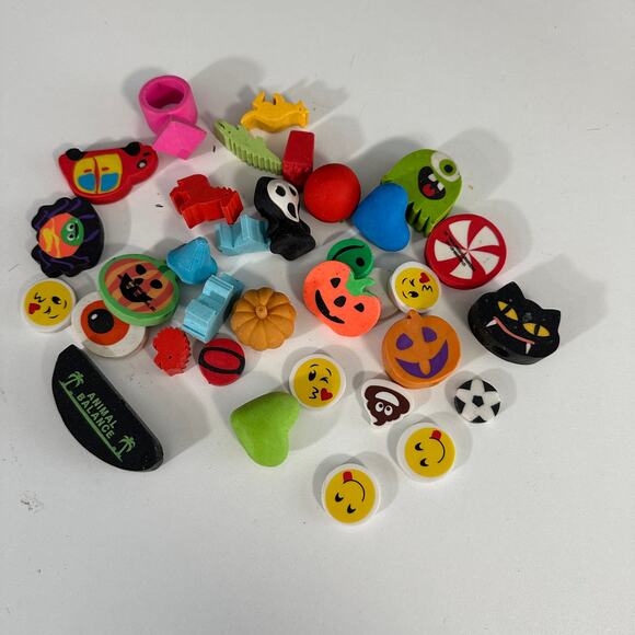 Lot of Vintage Y2K school erasers Mixed fun erasers 34 in all - Picture 4 of 4